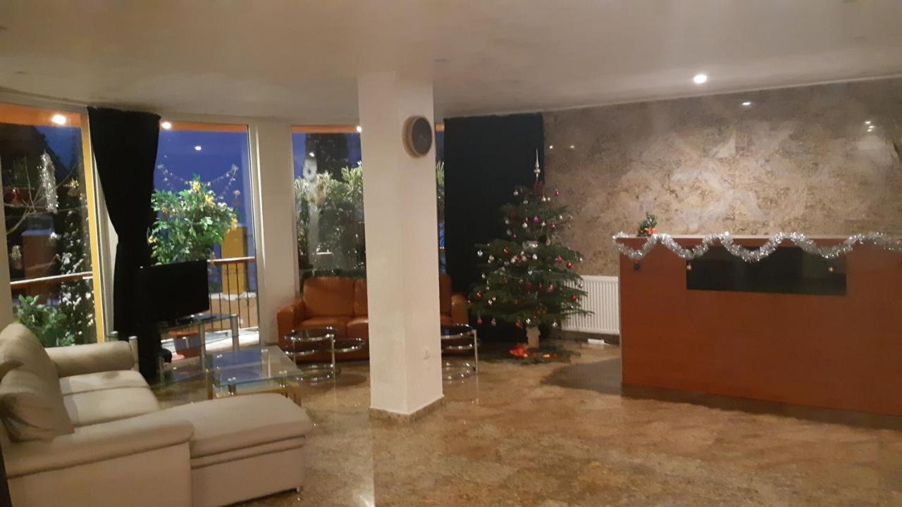 Pensiunea Lucy Sinaia Exterior foto